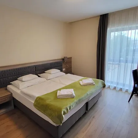Hotel D50 4*