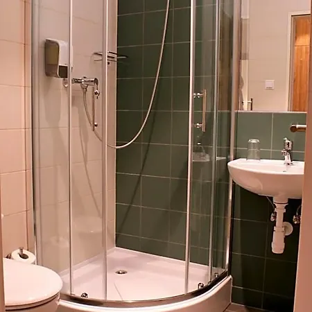 Hotell D50 4*
