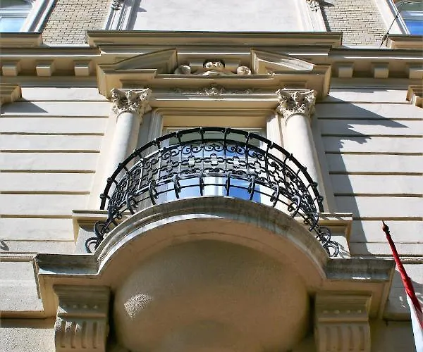 D50 Budapest