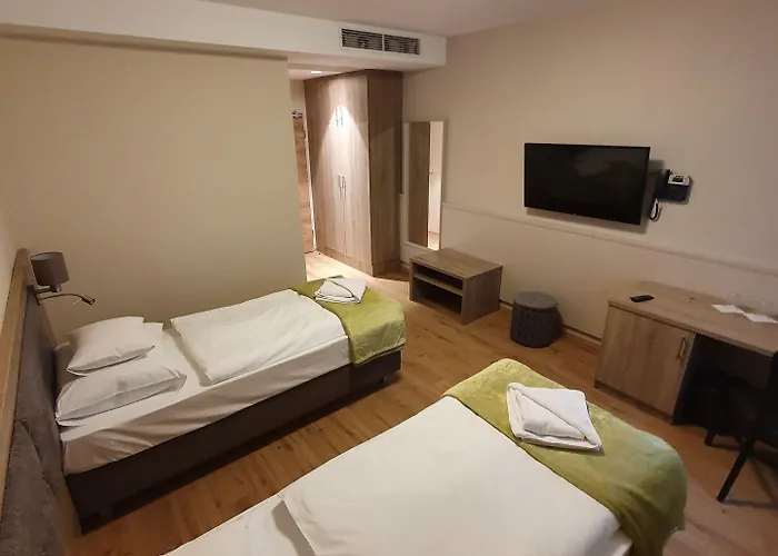 Hotel D50 4*